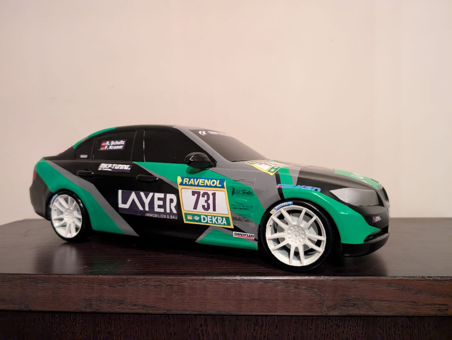 40cm custom BMW E90