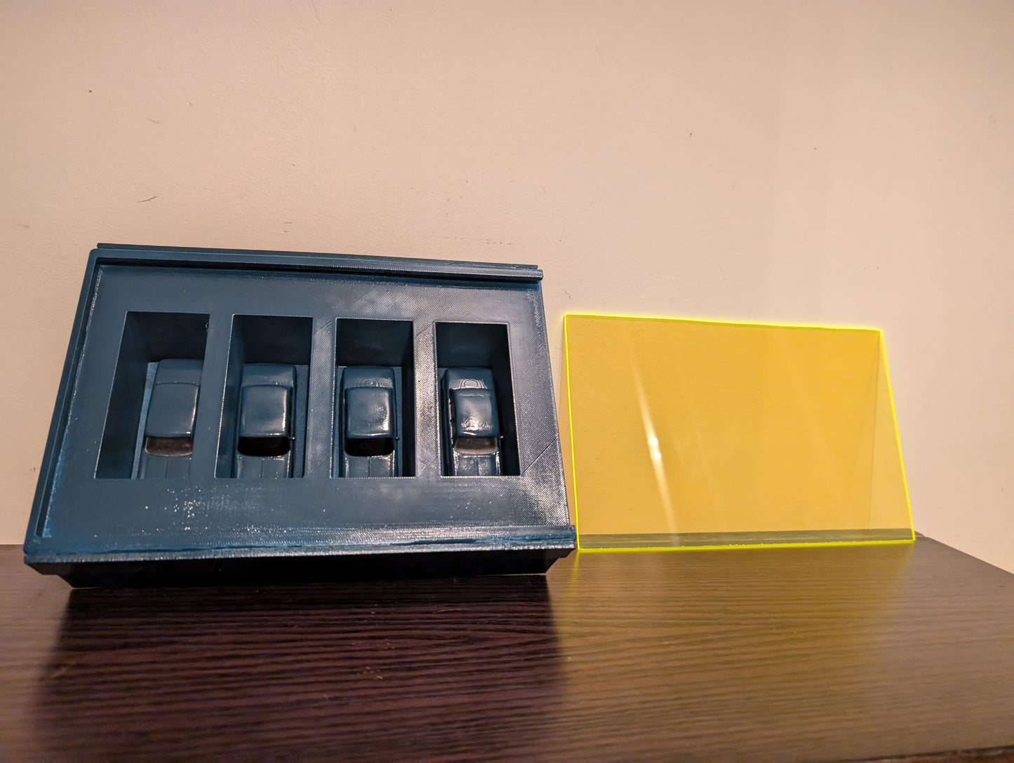 Box pack of 4 hotwheel sized cars
